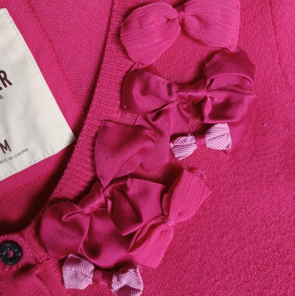COPY - Hollister Hot Pink Sweater with Bows - Size Medium - Picture 3 of 7
